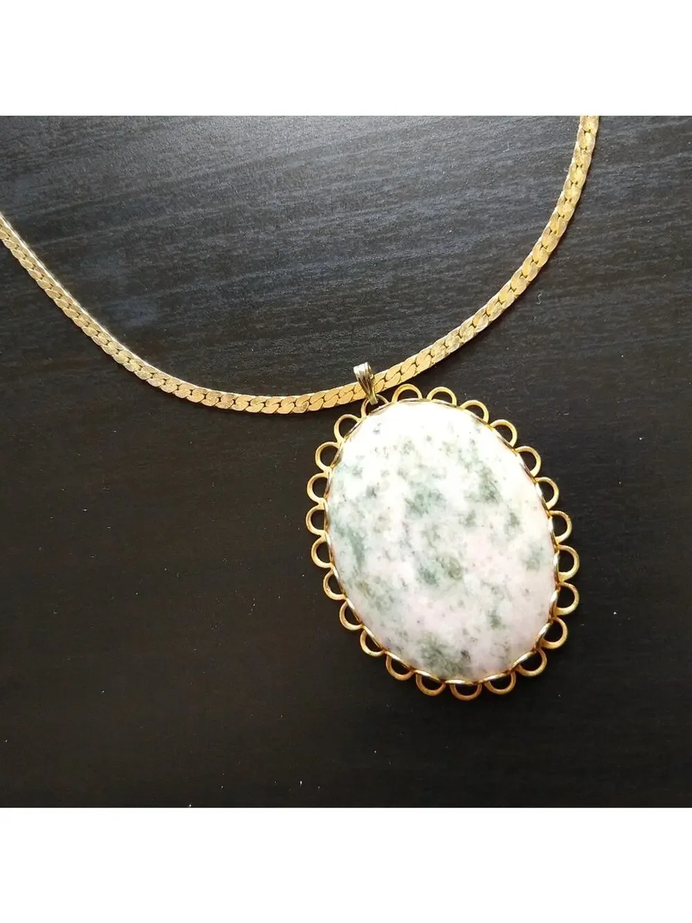Statement Necklace large Jasper-like Stone Pendant gold flat chain NOS princess